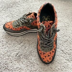 2Star Gold Orange Black Made in Italy Leather Women’s Sneaker Shoes Sz 37 6.5